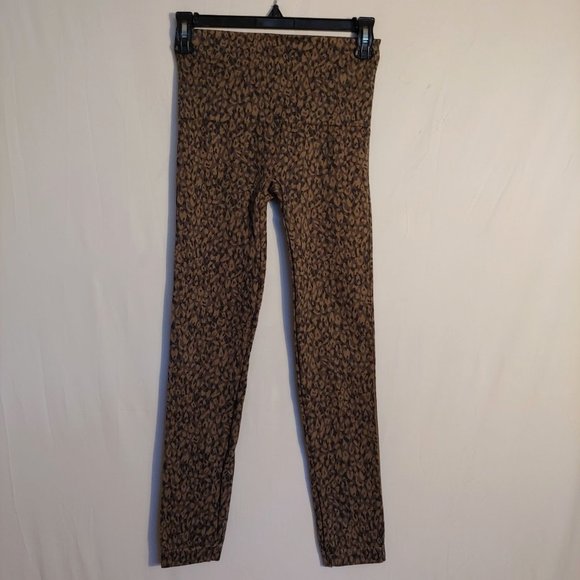 SPANX Other - Spanx leopard print Look at me Now leggings Medium
